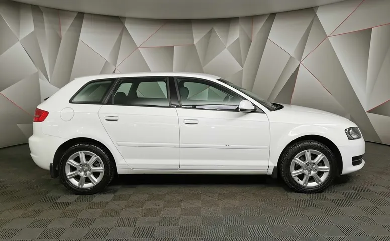 Audi A3 1.2 TFSI S-tronic (105 л.с.) Белый