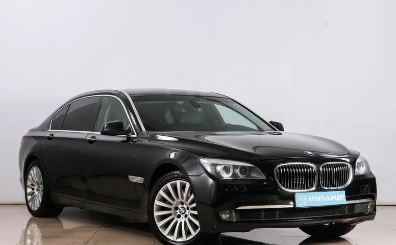 BMW 7-Series, 5 поколение
