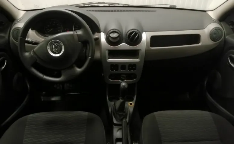 Renault LOGAN 1.4 MT (75 л.с.)