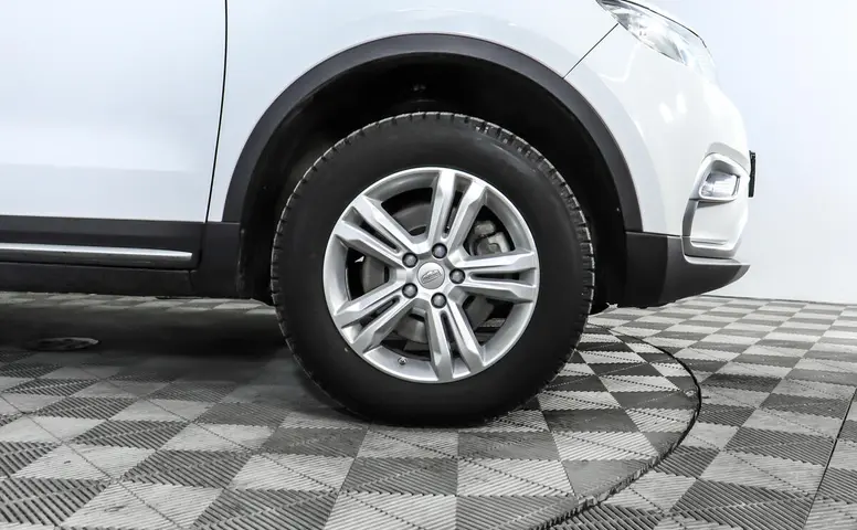 Geely Atlas