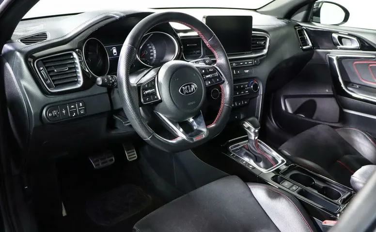 Kia Proceed