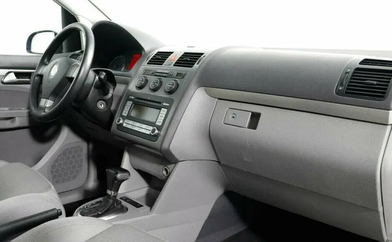 Volkswagen Touran 1.4 Робот