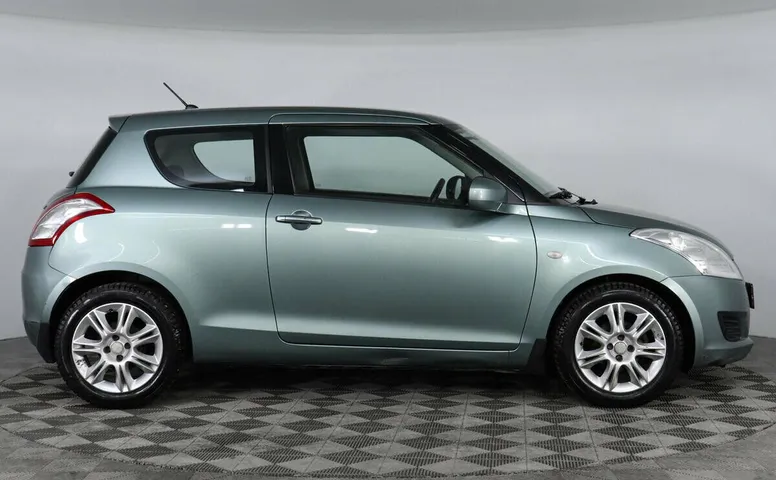 Suzuki Swift IV