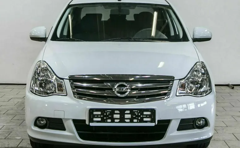 Nissan almera