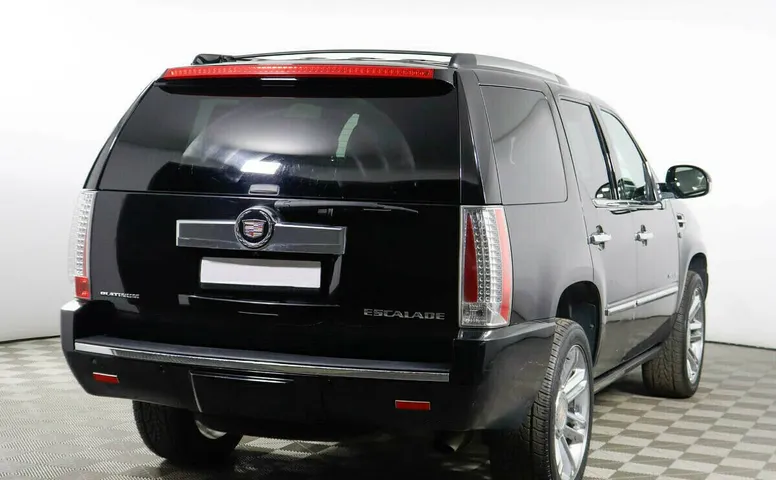 Cadillac Escalade III
