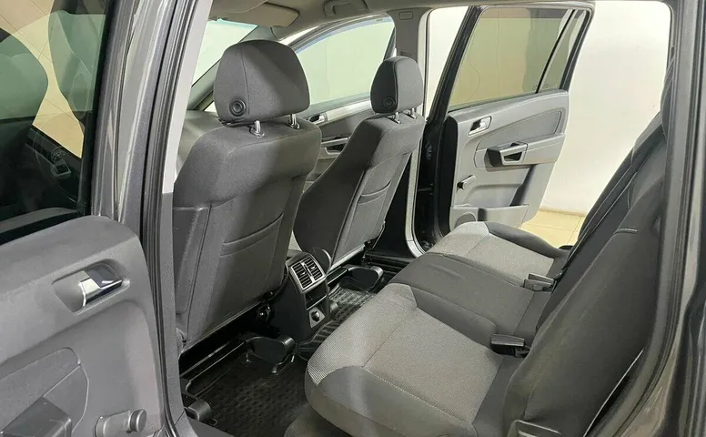 Opel Zafira B Рестайлинг