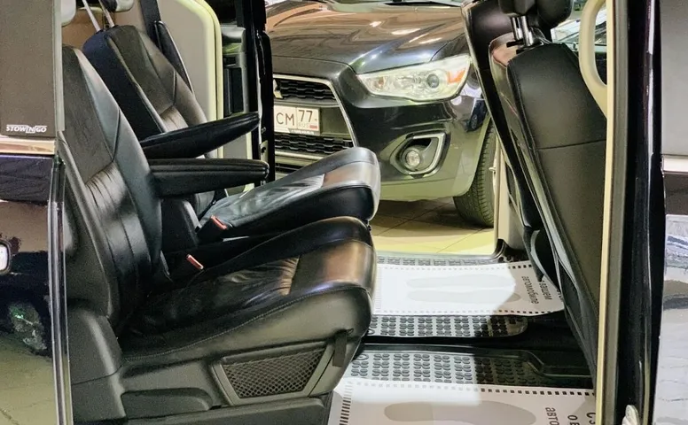Chrysler Voyager V Grand