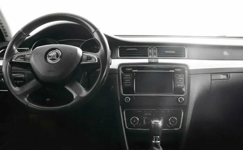 Skoda Superb 1.8 Робот