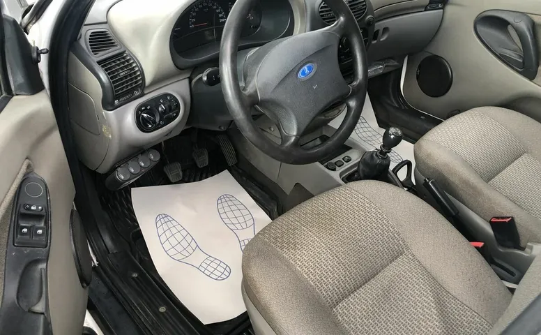 LADA (ВАЗ) KALINA 1.6 MT (87 л.с.)