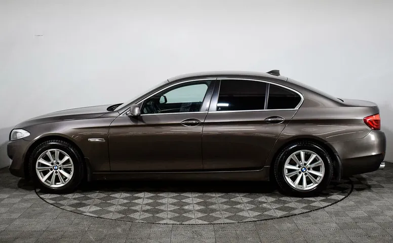 BMW 5 серия