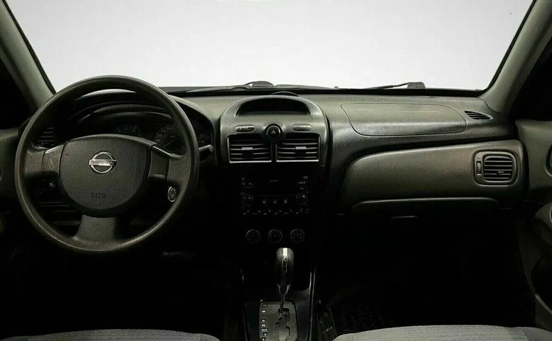 Nissan almera classic