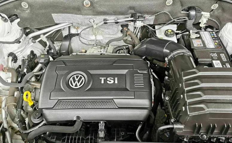 Volkswagen Teramont 2.0T AT 4Motion (220 л.с.) Status Белый