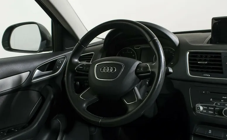 Audi Q3 I (8U)