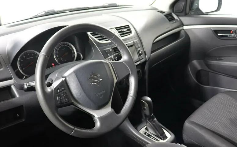 Suzuki Swift IV