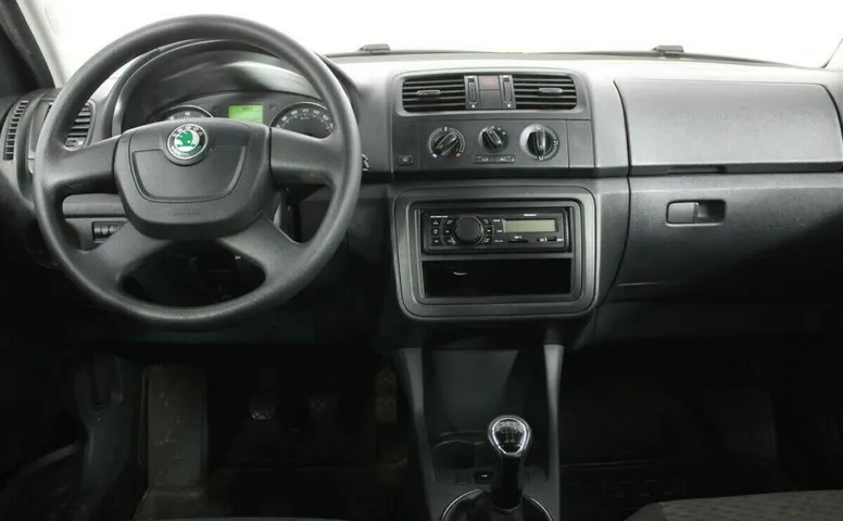Skoda Fabia II Рестайлинг