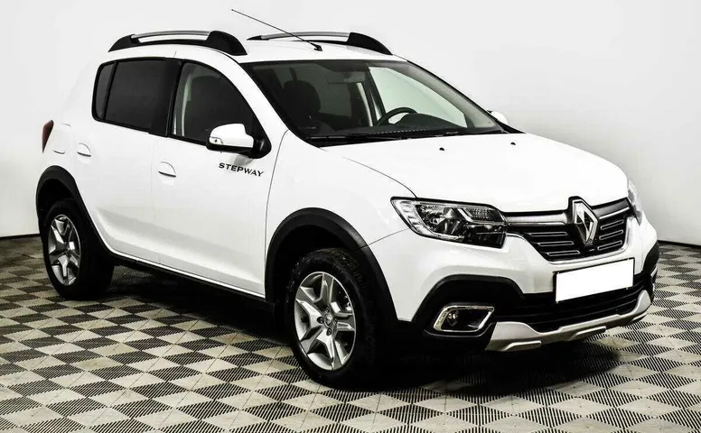Renault sandero stepway cvt 2021 с пробегом 12 030 км