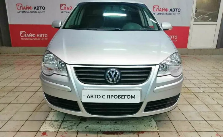 Volkswagen POLO 1.4 MT (80 л.с.)