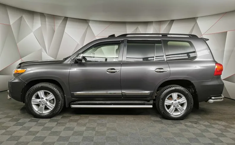 Toyota Land Cruiser 4.6 AT 4WD (5 мест) (309 л.с.) Серый