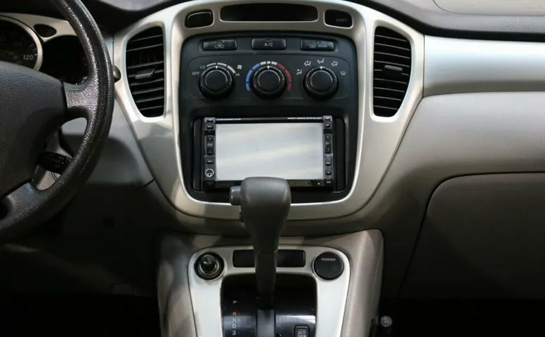 Toyota highlander i (u20) рестайлинг