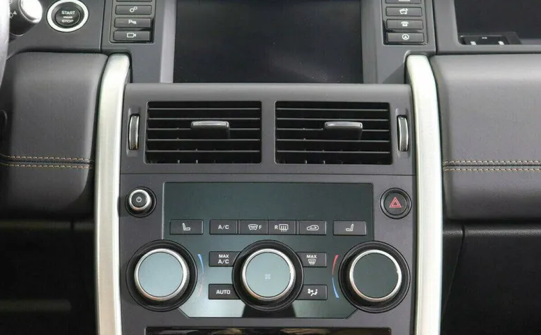 Land Rover Discovery Sport 2.2 Автомат