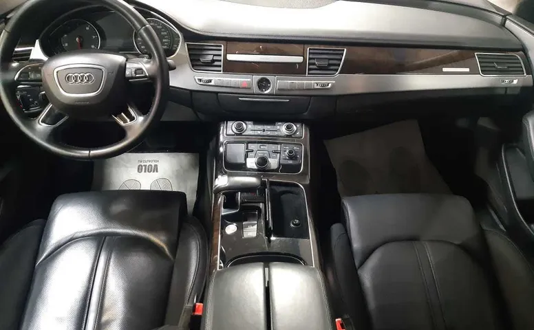 Audi A8 Long 3.0 AT (310 л.с.) 4WD