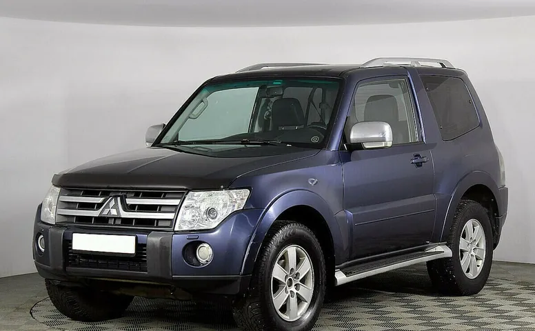 Mitsubishi Pajero IV