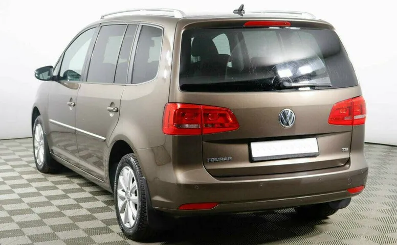 Volkswagen Touran 1.4 Робот