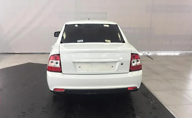 LADA (ВАЗ) 2170 1.6 MT (98 л.с.)