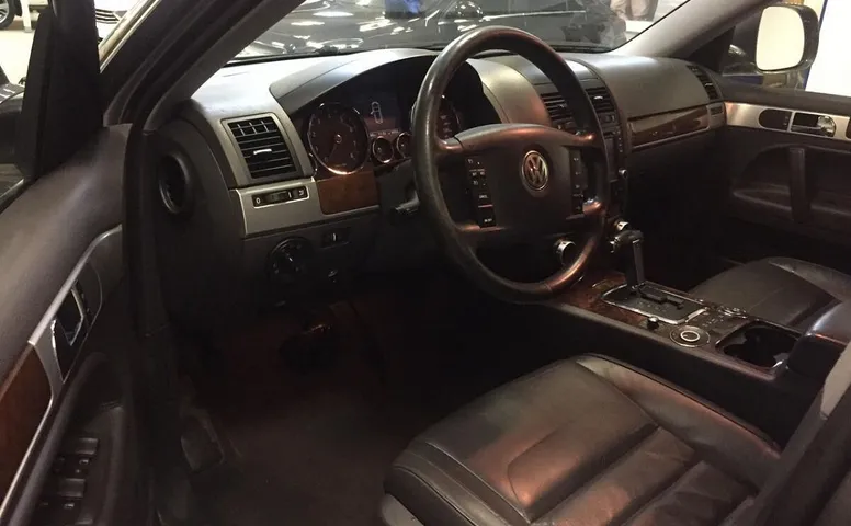 Volkswagen Touareg I Рестайлинг