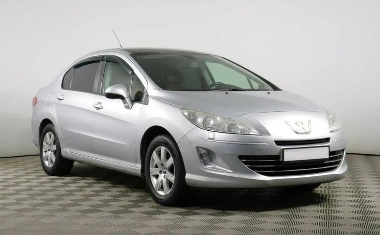 Peugeot 408 I