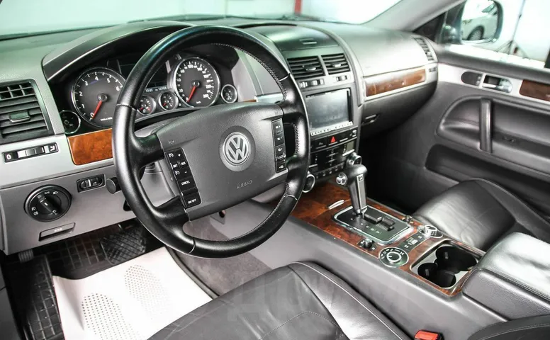 Volkswagen Touareg, 1 поколение, рестайлинг