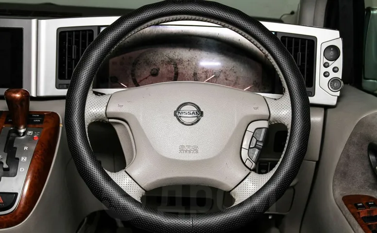 Nissan Elgrand, 2 поколение