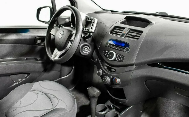 Chevrolet Spark 1.0 Автомат