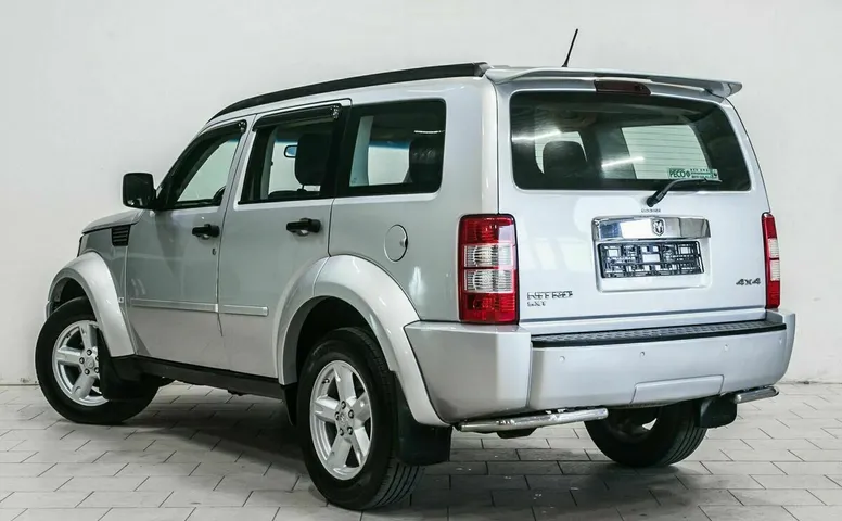 Dodge nitro