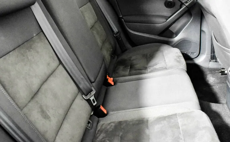 Volkswagen Golf VI