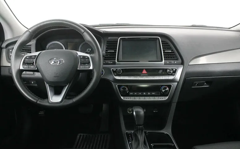 Hyundai Sonata 2.0 АКПП