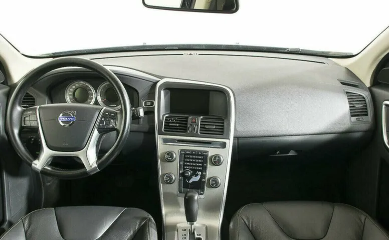 Volvo XC60 2.0 Робот