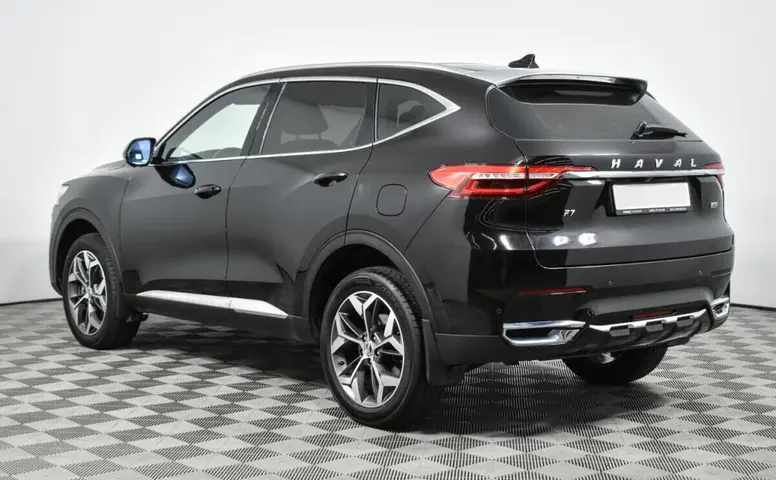 Haval F7