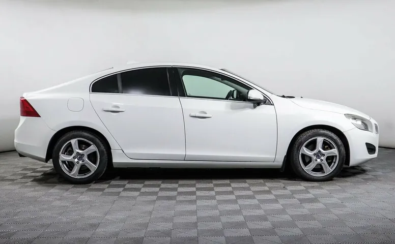 Volvo S60 II