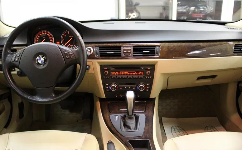 BMW 3 серия, V (E90)