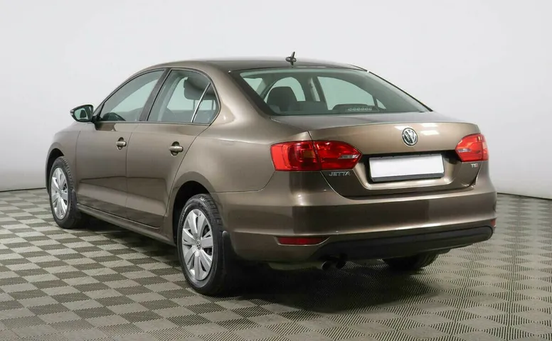 Volkswagen Jetta VI