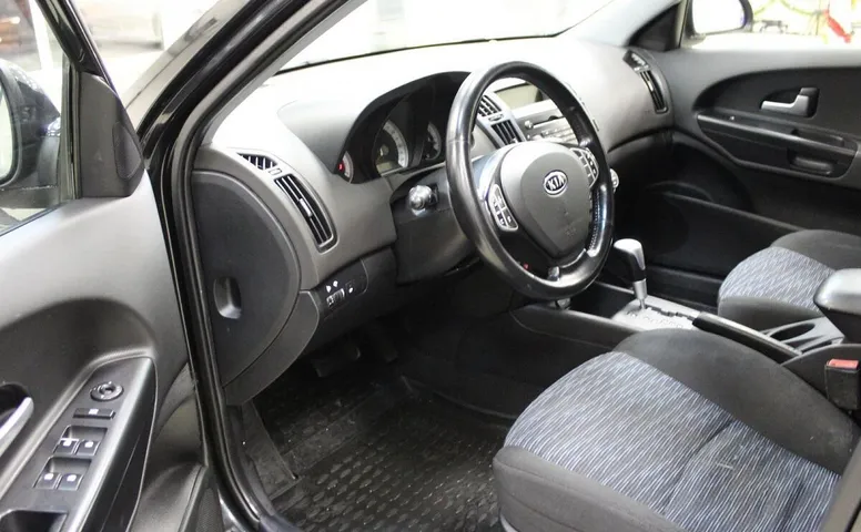 Kia Ceed I