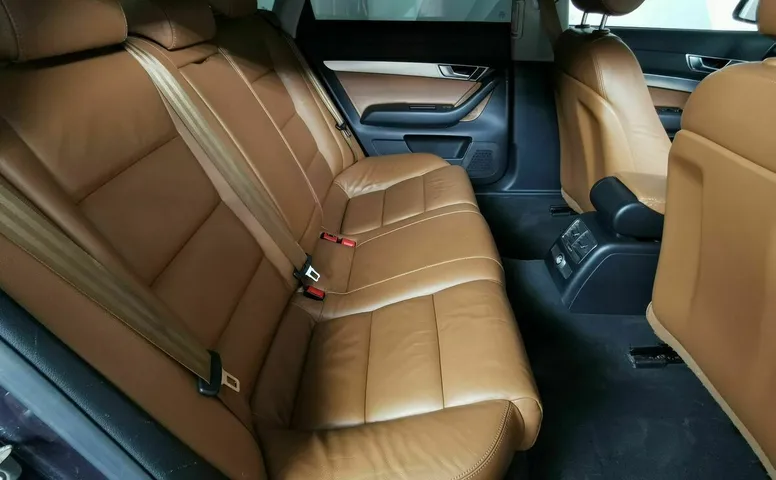 Audi A6 2.0 TDI multitronic (140 л.с.) Серый