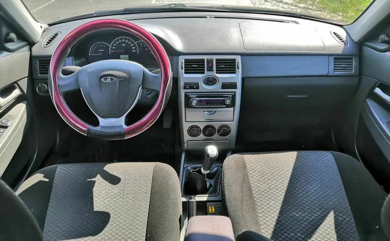 LADA (ВАЗ) 2170 1.6 MT (98 л.с.)