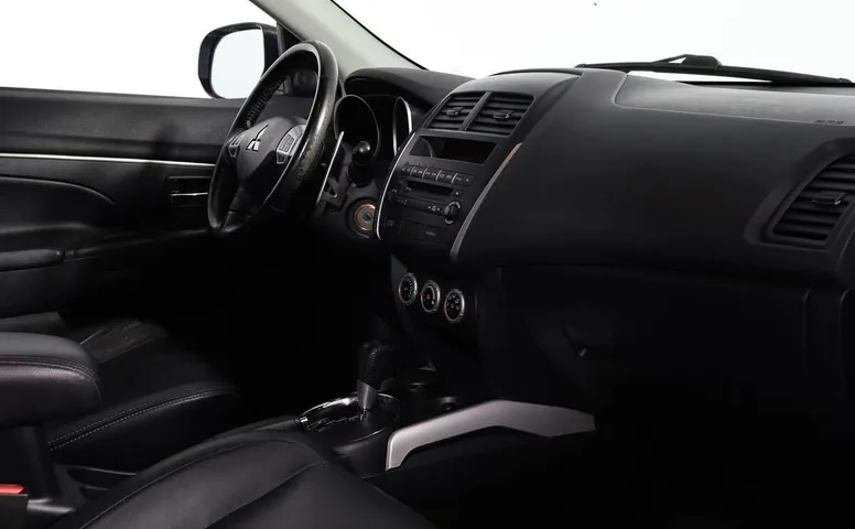 Mitsubishi ASX I