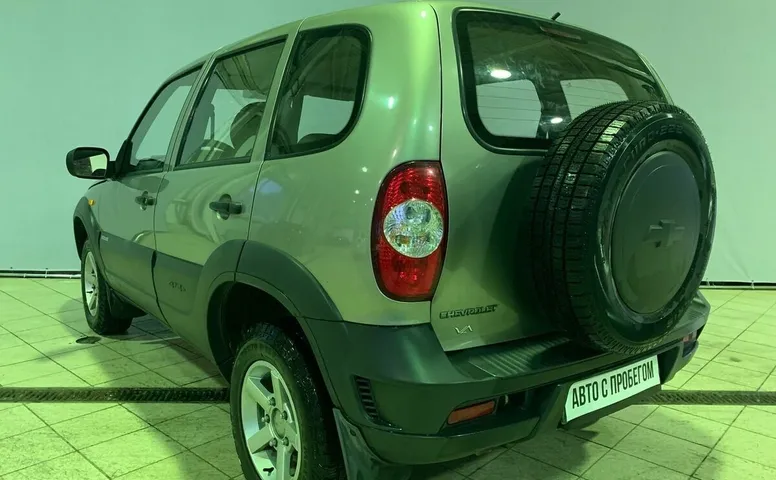 Chevrolet NIVA 1.7 MT (80 л.с.) 4WD