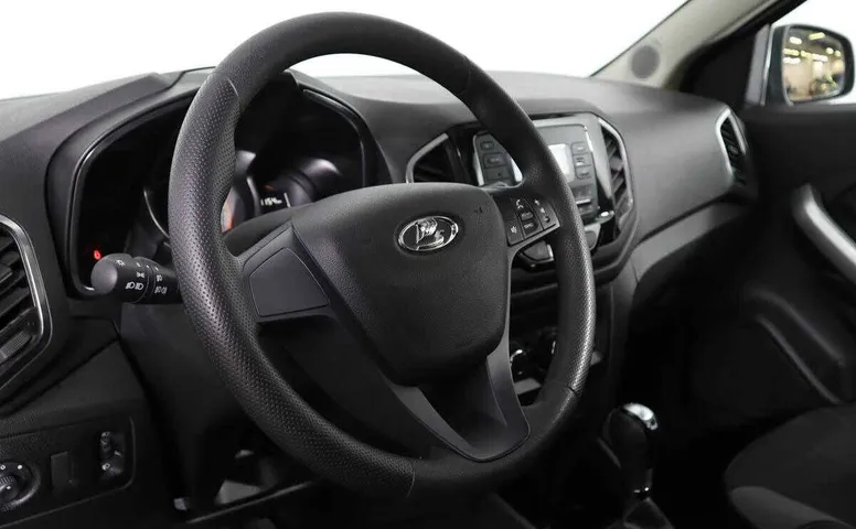 Lada (ваз) xray cross cvt 2019 с пробегом 84 124 км