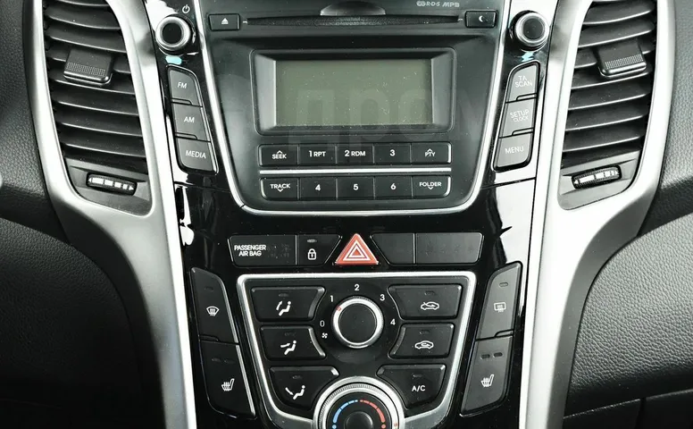 Hyundai i30, 2 поколение