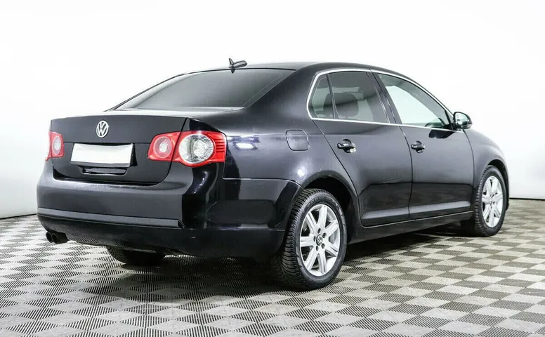 Volkswagen Jetta V