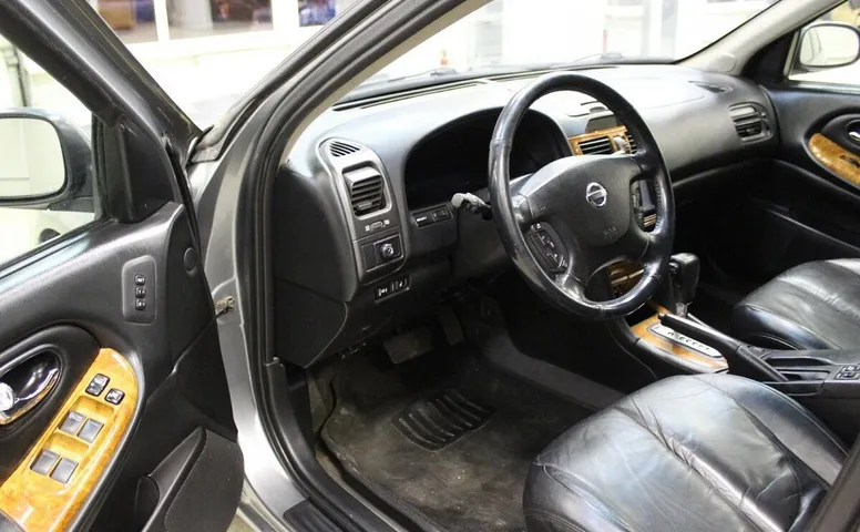 Nissan Maxima V (A33)